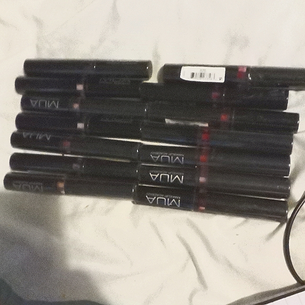 MUA LIPSTAIN ASSORTED LOT OF 16